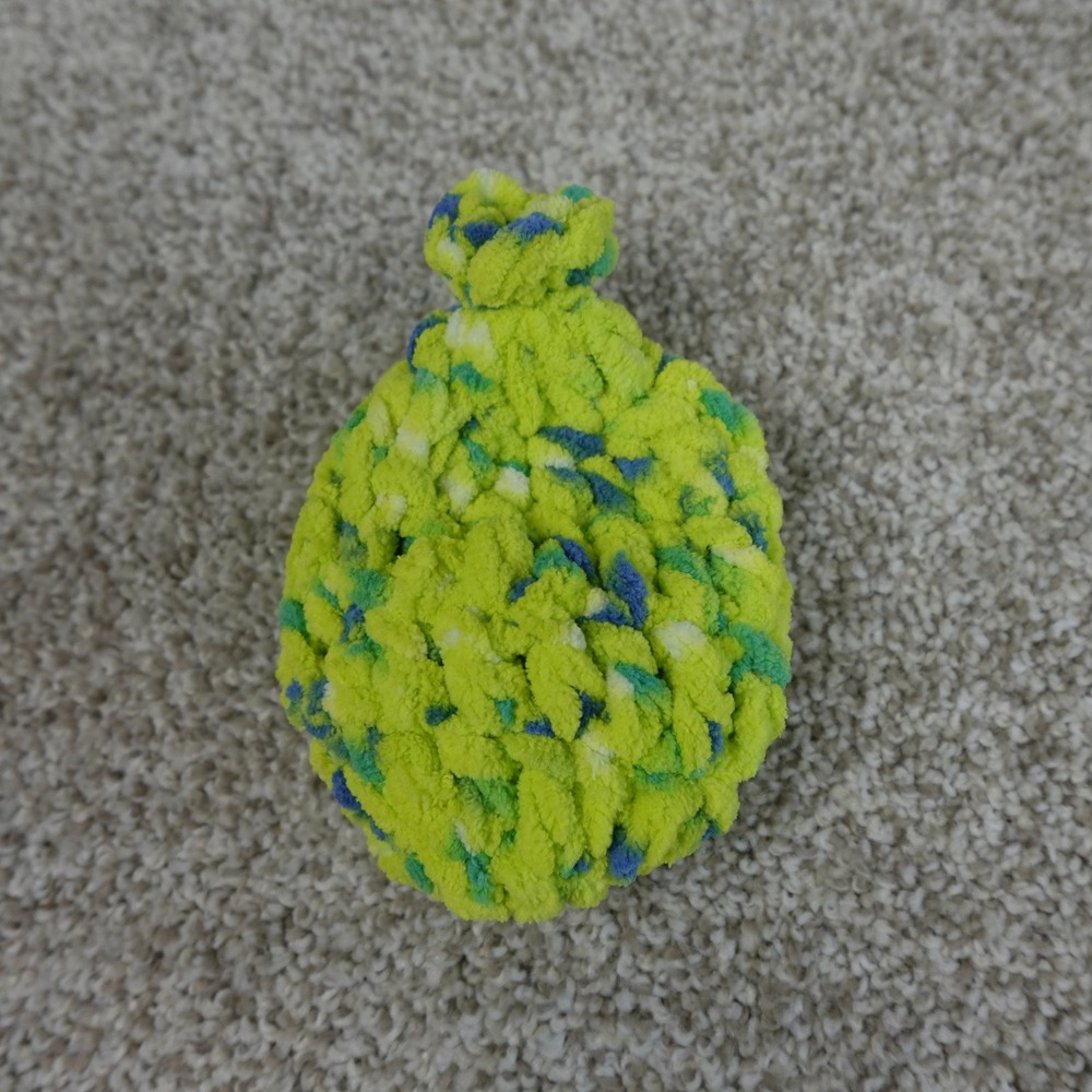 4 Pack Reusable Crochet Water Balloons Neon Green Chenille Splash Balls Kids Toy - Picture 2 of 4